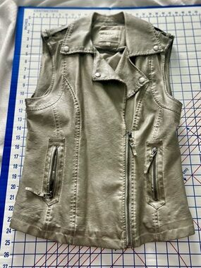 Max Edition Sleeveless Moto Vest